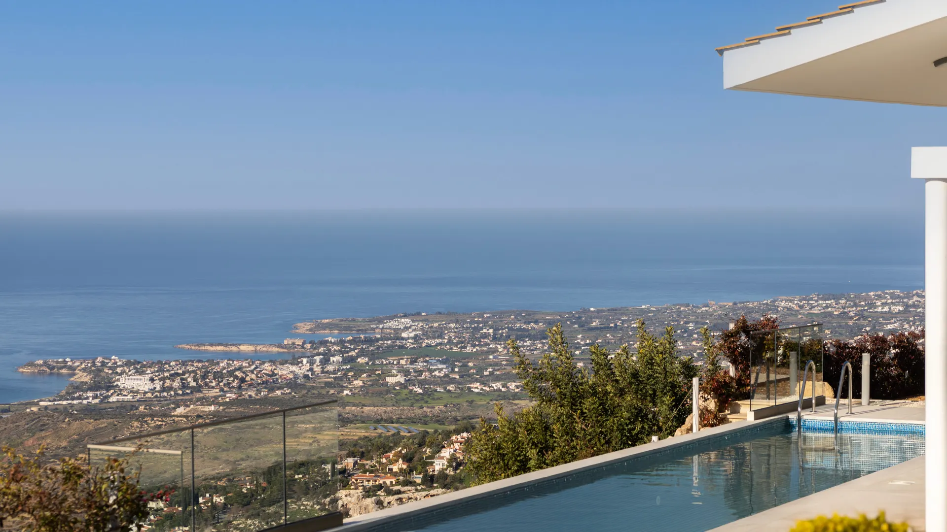 Zelemenos Village